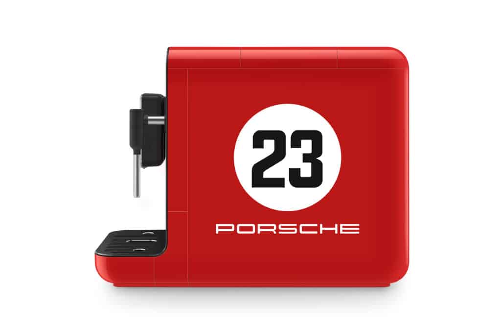 Porsche und SMEG bündeln ihre Kräfte und bringen eine exklusive Kollektion auf den Markt 4