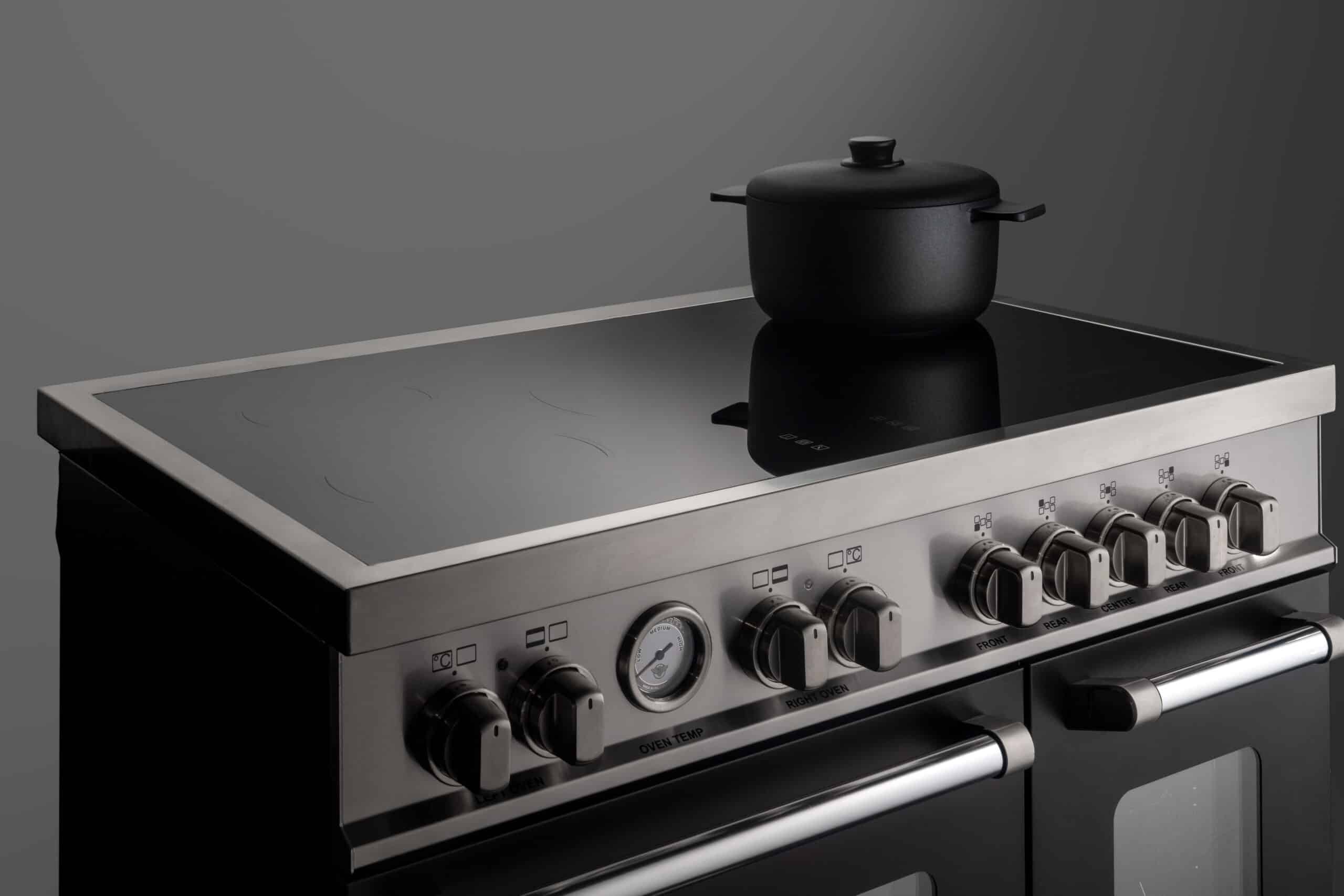 Bertazzoni introduces induction stoves with Dynamic Power Logic 8