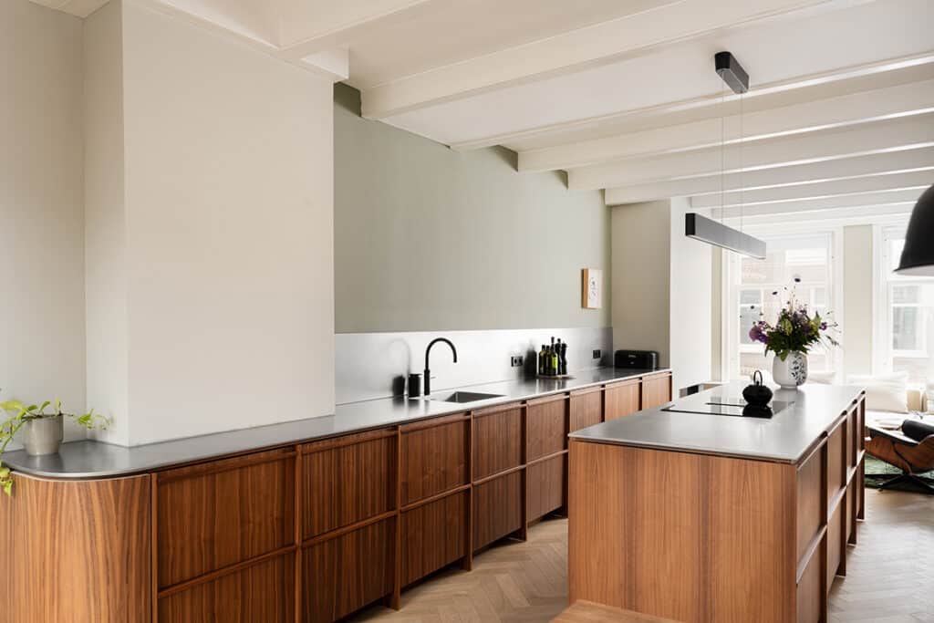 Customization that's right: why kitchen builders choose stainless steel in kitchens 3
