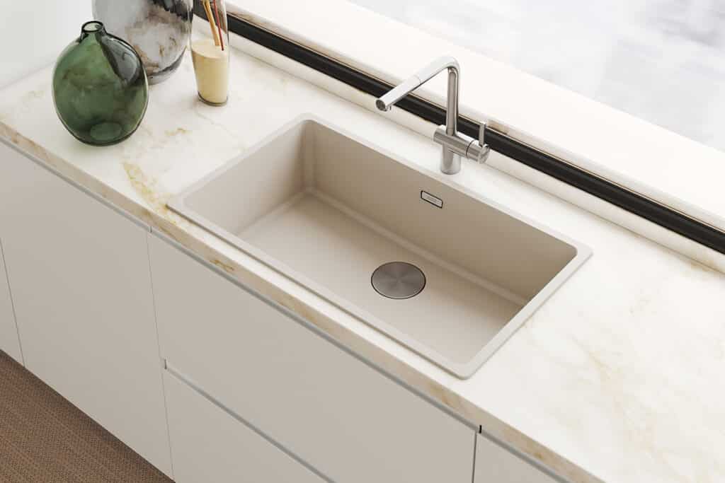 The faucet as the centerpiece of the kitchen 2